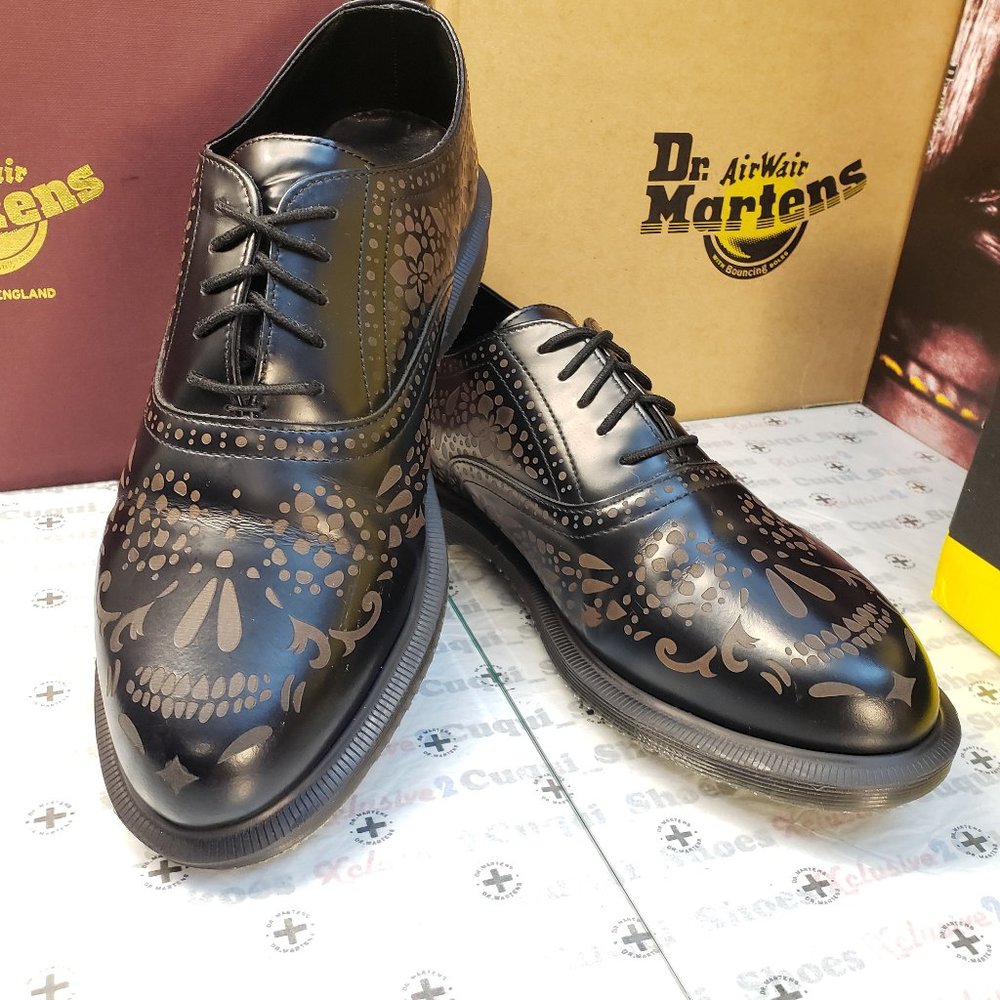 Dr. Martens / Aila Sugar Skull